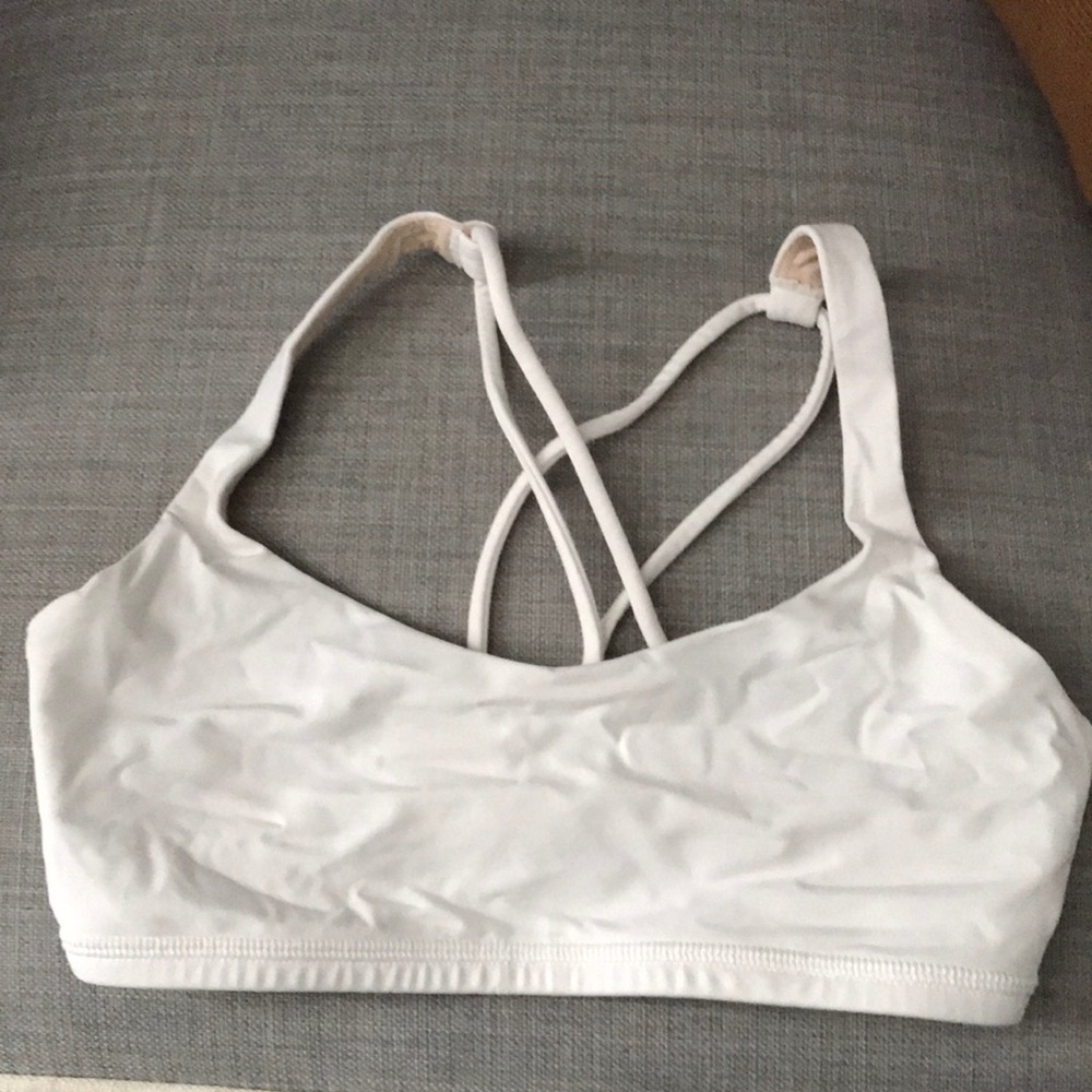 White lululemon sports bra.